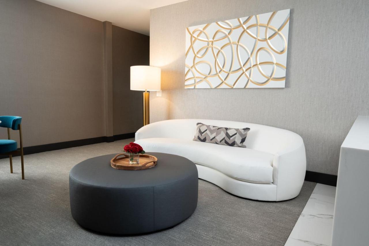 Springhill Suites By Marriott Chicago Chinatown Екстер'єр фото