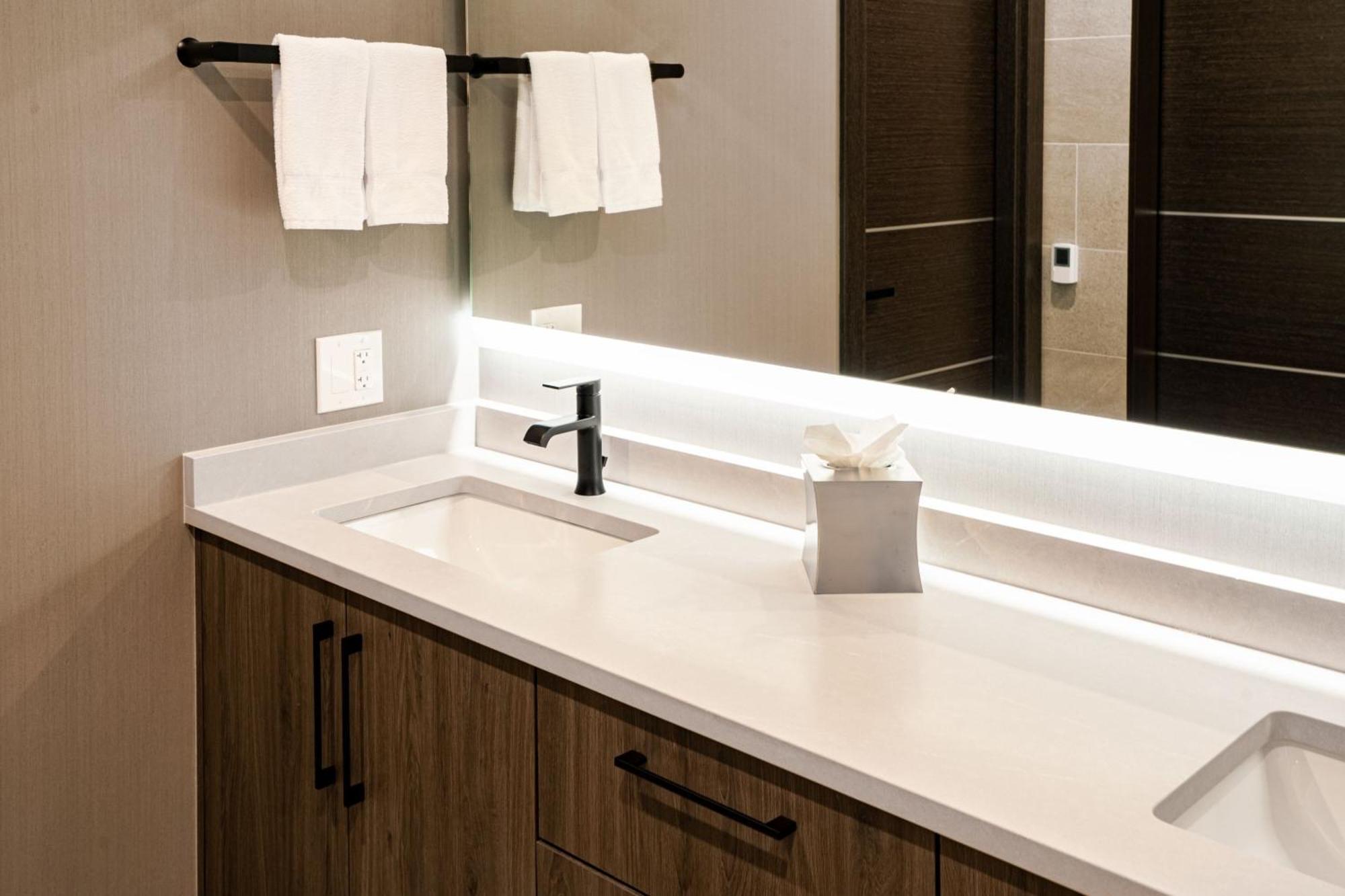 Springhill Suites By Marriott Chicago Chinatown Екстер'єр фото