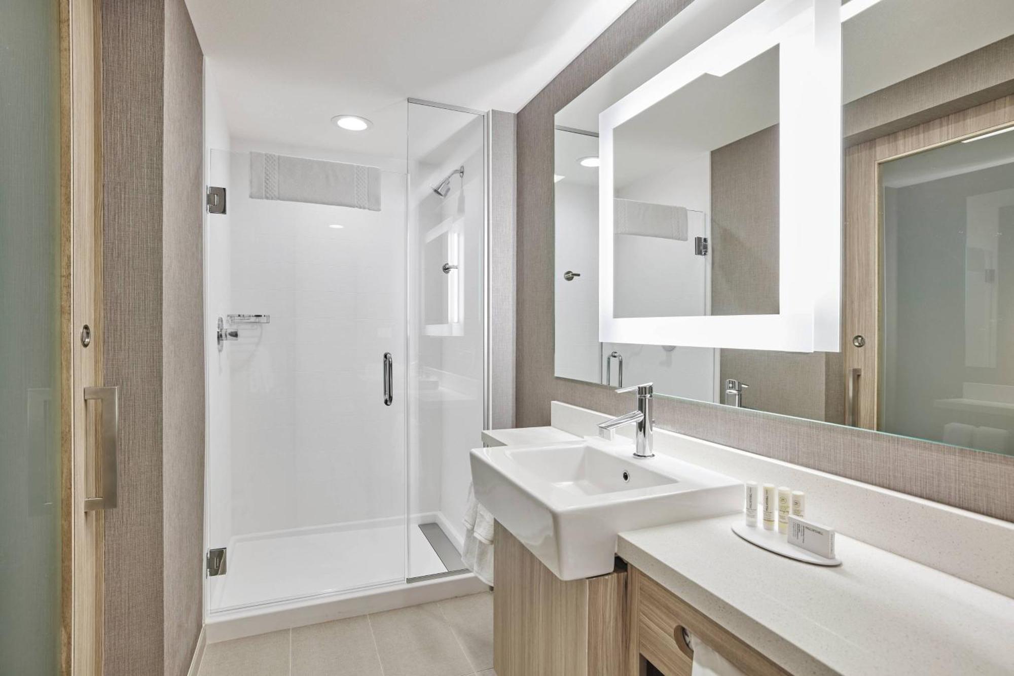 Springhill Suites By Marriott Chicago Chinatown Екстер'єр фото