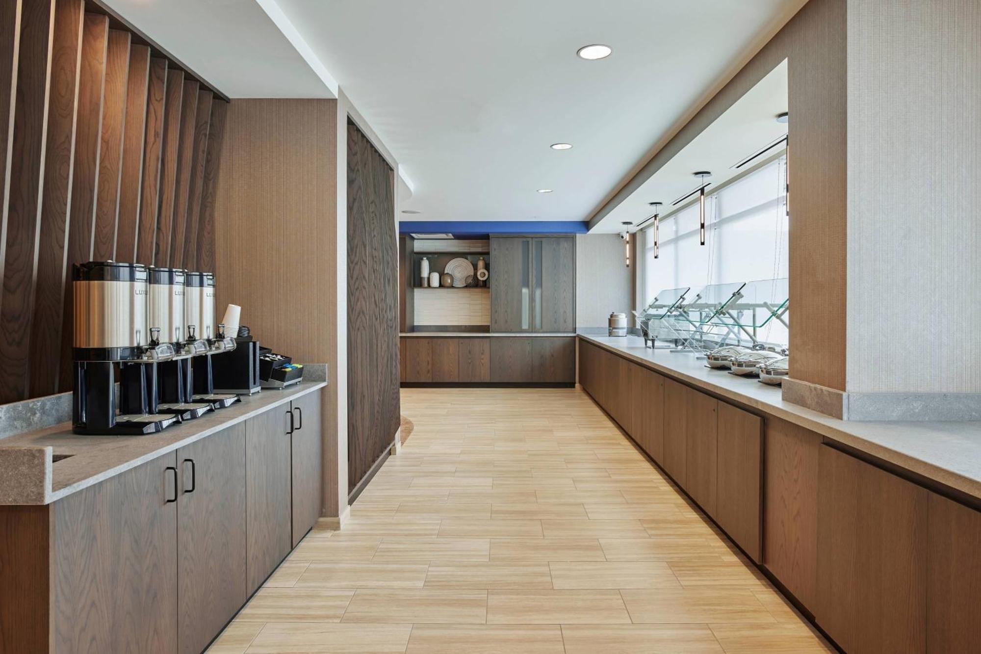 Springhill Suites By Marriott Chicago Chinatown Екстер'єр фото