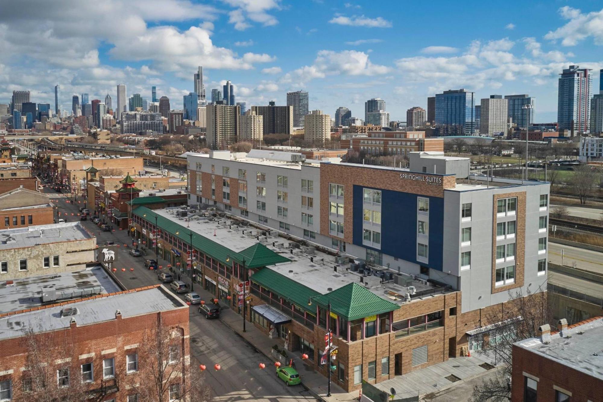 Springhill Suites By Marriott Chicago Chinatown Екстер'єр фото